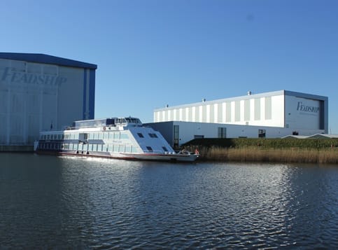 Mare Luna bij Feadship